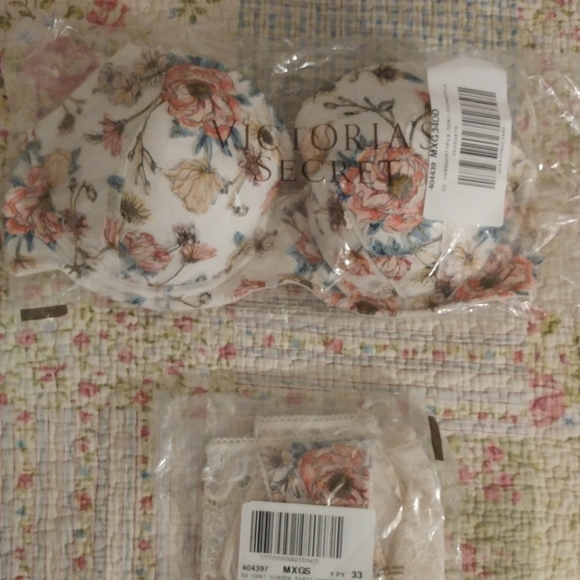 NEW VICTORIA'S SECRET DREAM ANGELS EMBROIDERED SET - Picture 7 of 11